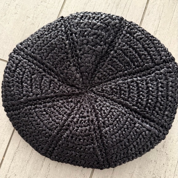 Prada Women’s Black Raffia Beret Hat - Size S - Picture 6 of 6